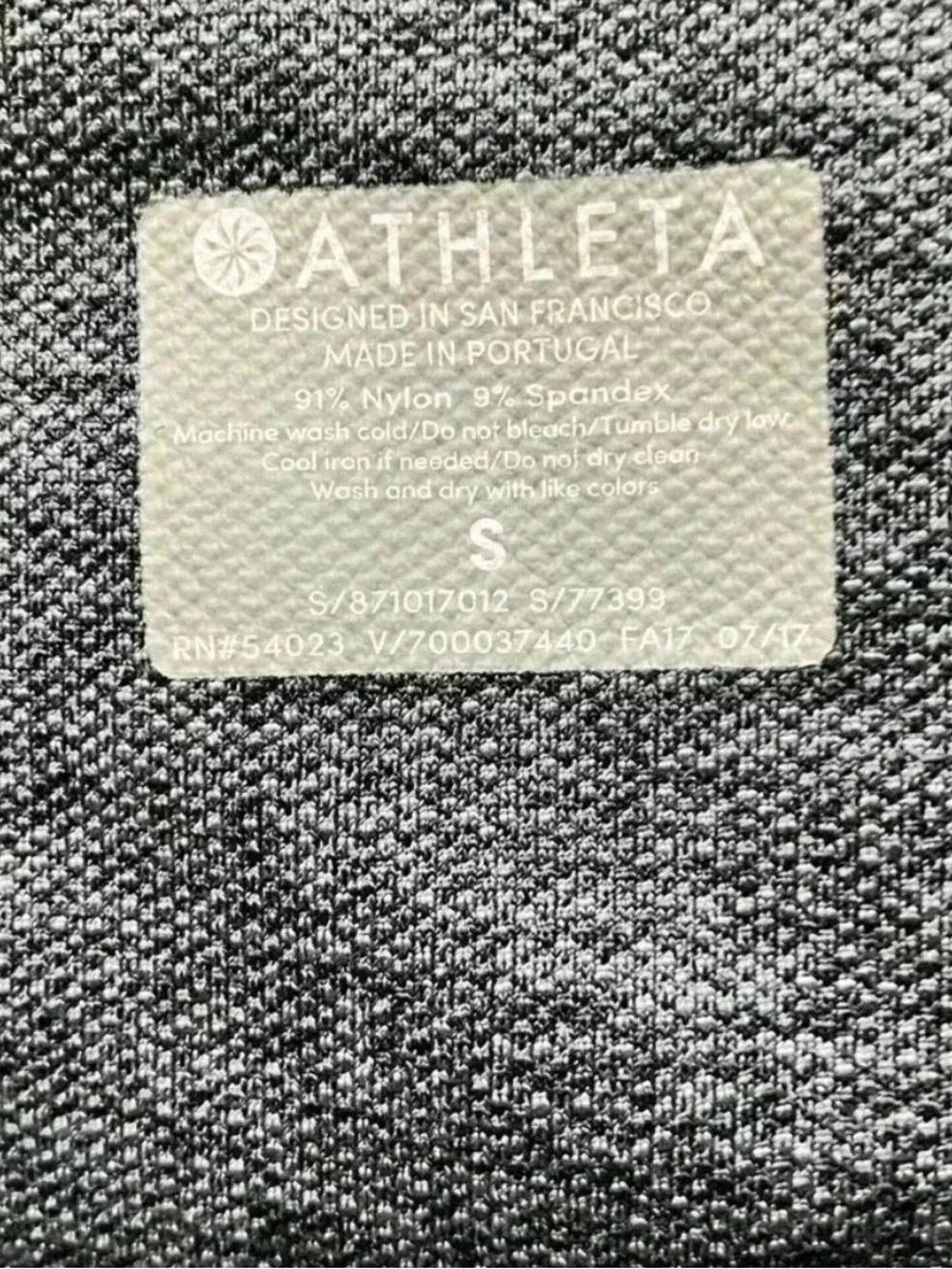 Athleta Seamless Charcoal Gray Compression
Leggings - Picture 7 of 7